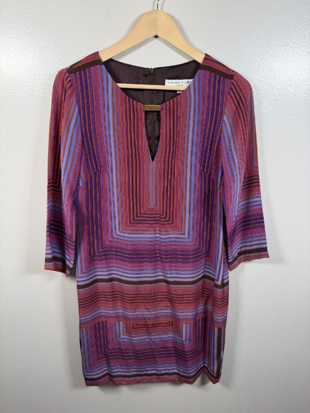 Trina Turk Silk Shift Dress Size 6 Geometric Office Career Event Modern Artsy